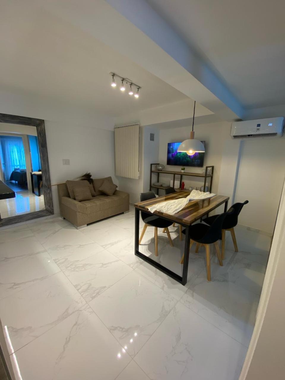 Departamento Centrico Con Cochera - Cordoba Argentina- Exteriör bild
